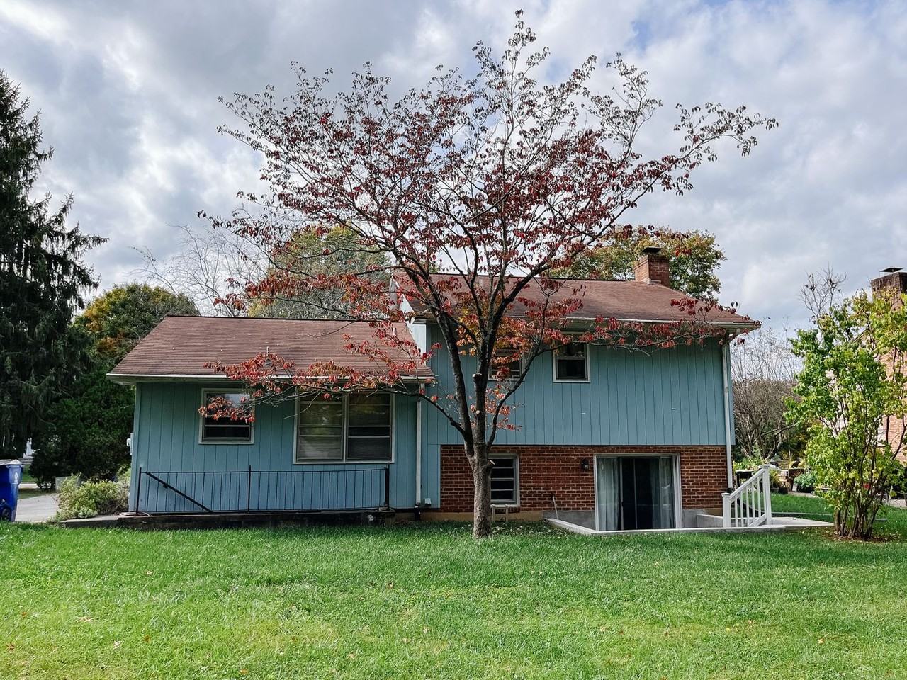 2505 Plymouth St - Photo 7 of 8