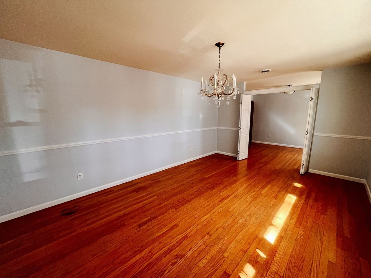 232 Craig Dr - Photo 5 of 11