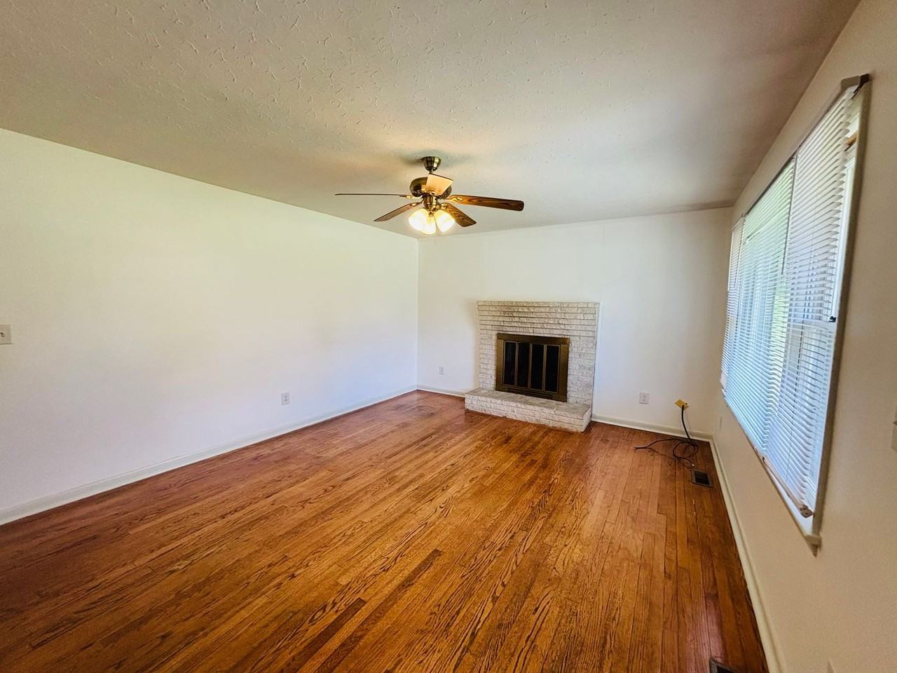 1341 Jennelle Rd - Photo 2 of 15