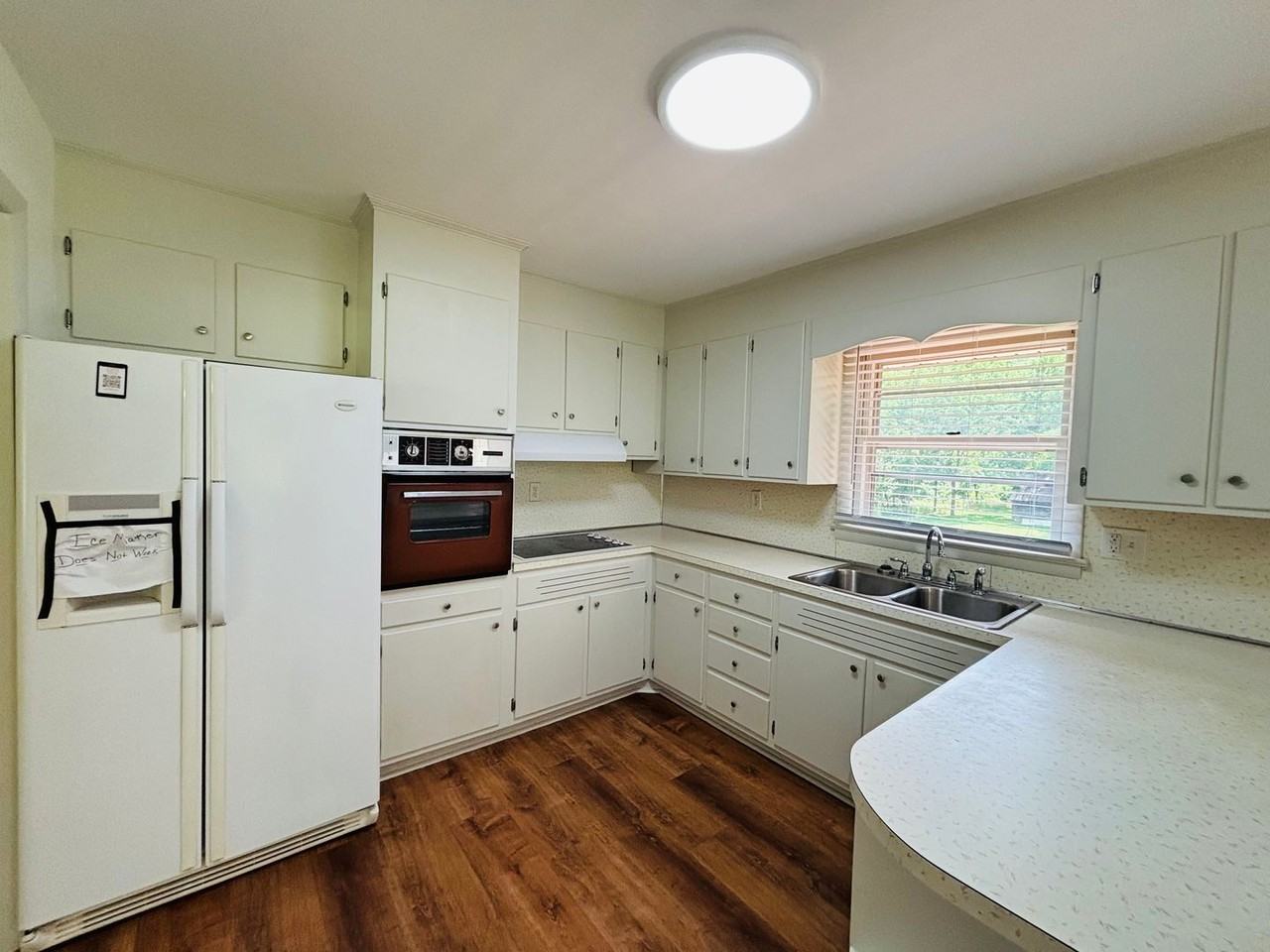 1341 Jennelle Rd - Photo 4 of 15