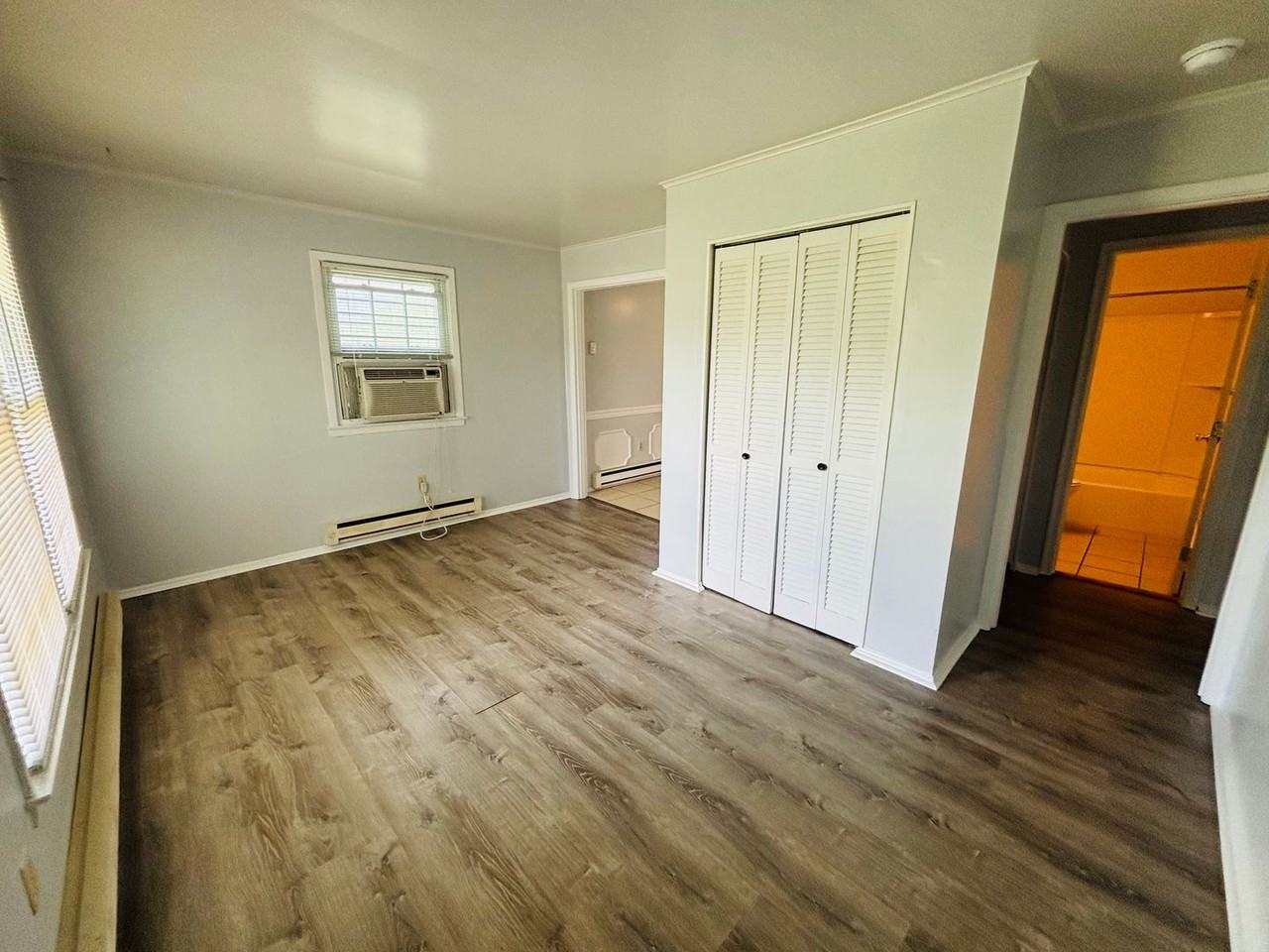 1663 Mount Tabor Rd - Photo 4 of 12