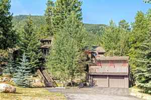 featured image of 5124 Grouse Ln