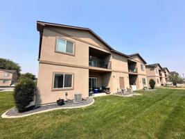 featured image of 1011 Pirate Cove Dr