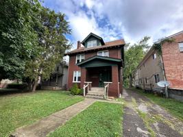 featured image of 184 E 12th Ave