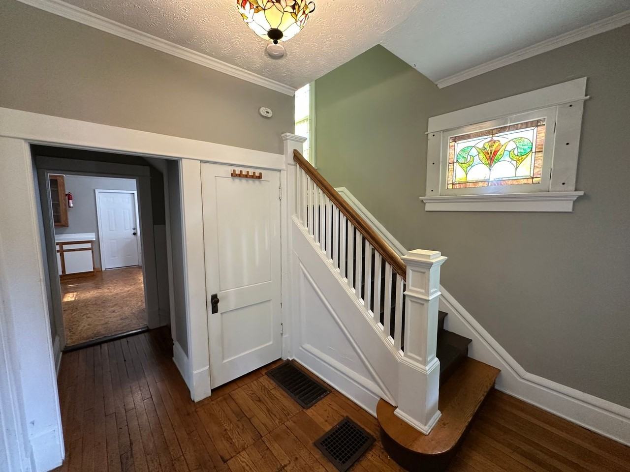 184 E 12th Ave - Photo 5 of 22
