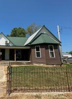 featured image of 401 S Front St