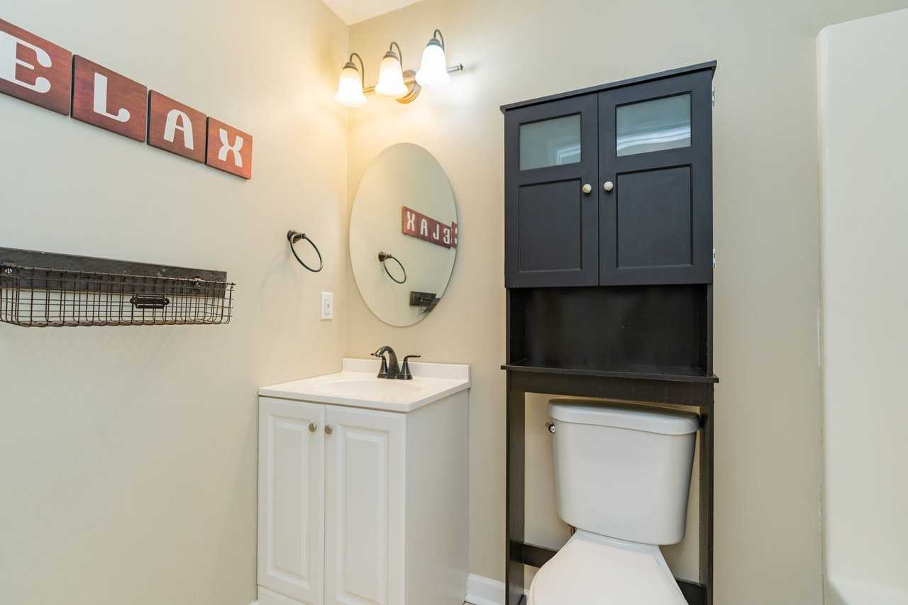 37 Anderson Rd - Photo 7 of 22
