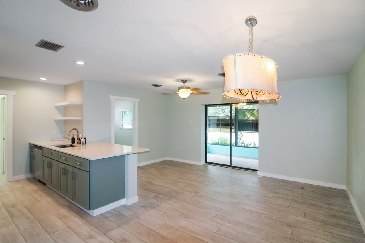 1616 Jupiter Rd - Photo 4 of 17