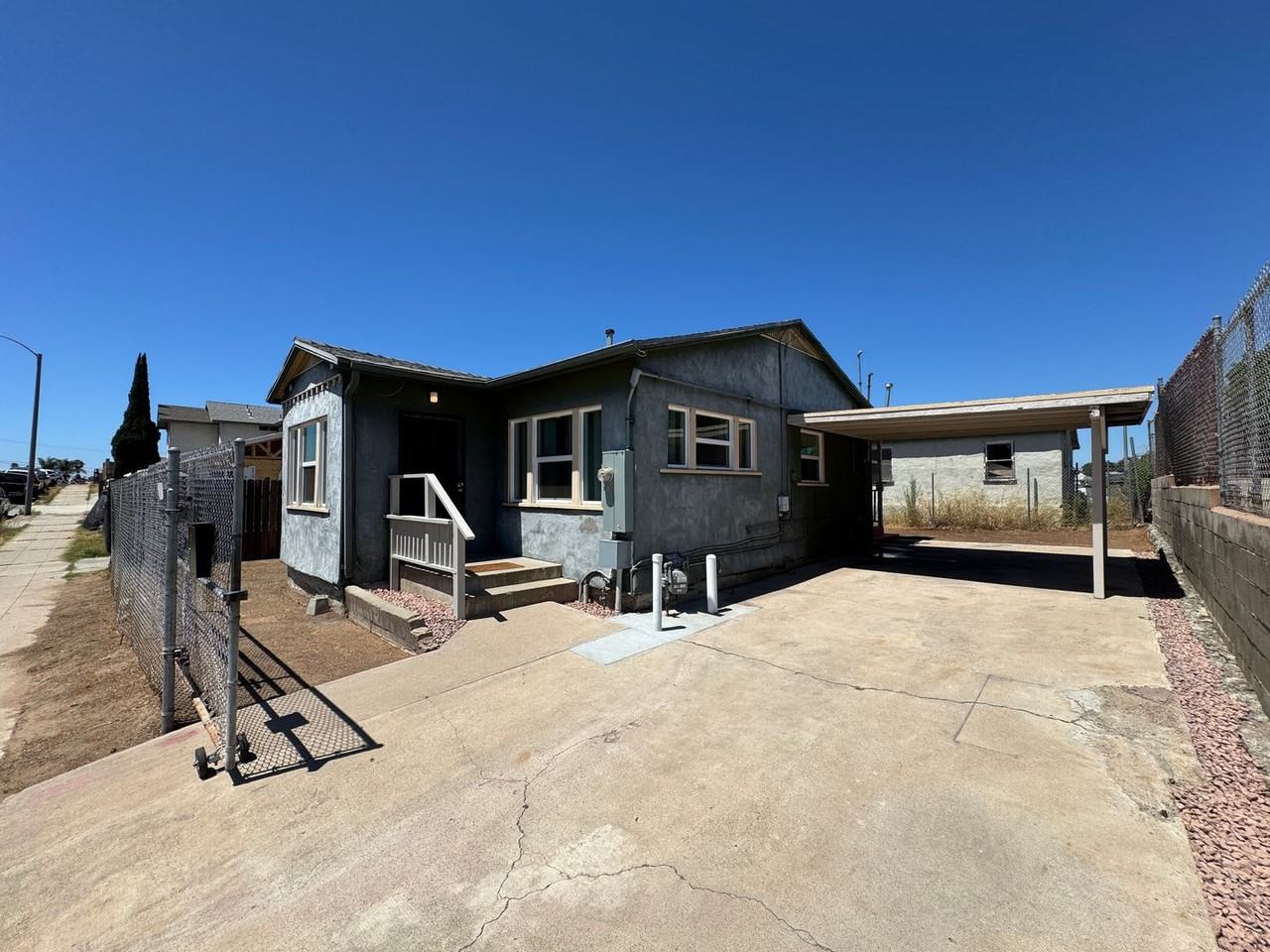 3766 Teak St - Photo 2 of 20