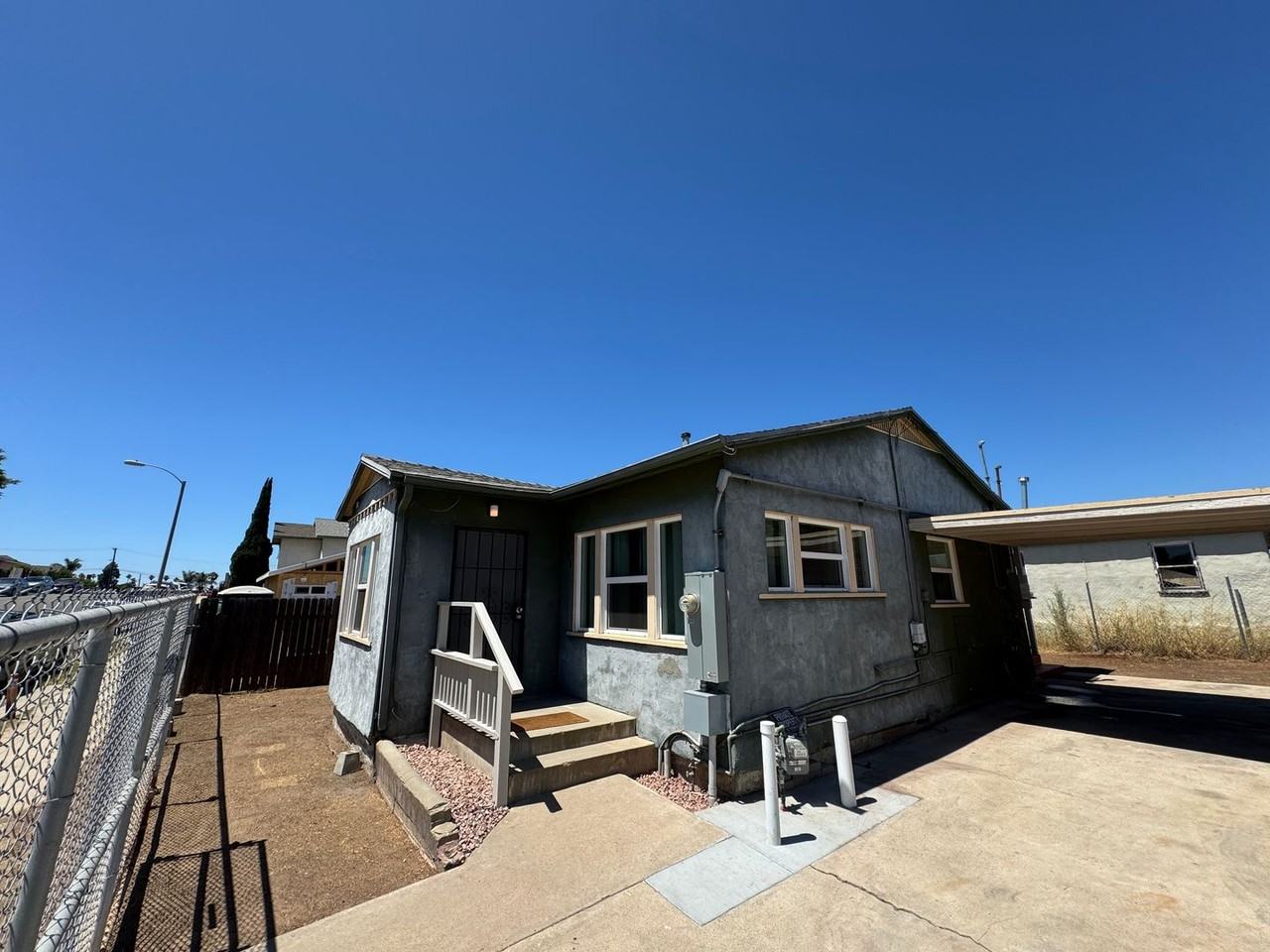 3766 Teak St - Photo 3 of 20