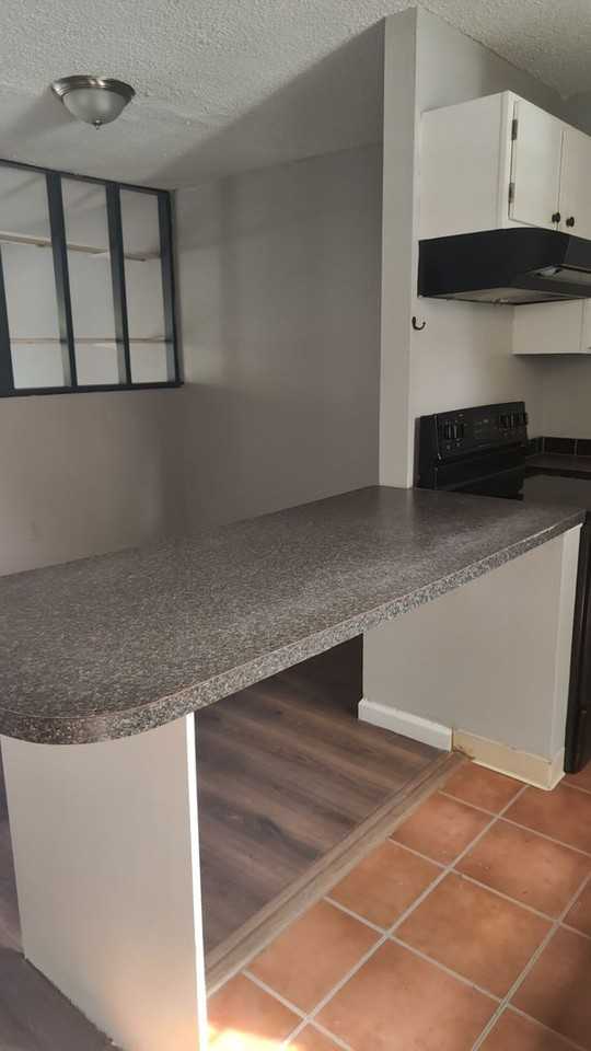 3000 Colorado Ave - Photo 7 of 20