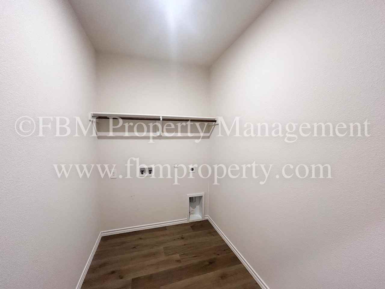 935 Keystone Ct - Photo 6 of 25