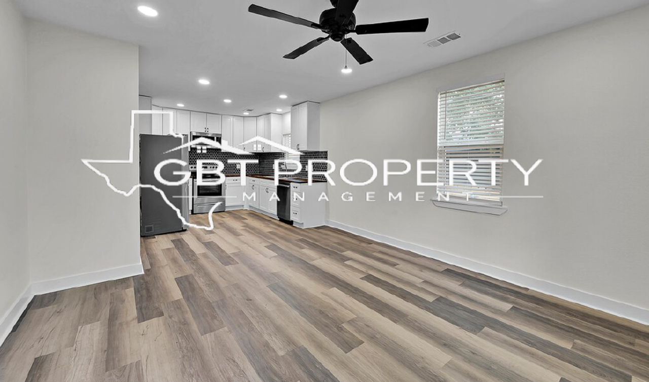 1713 Reuter Avenue - Photo 3 of 11