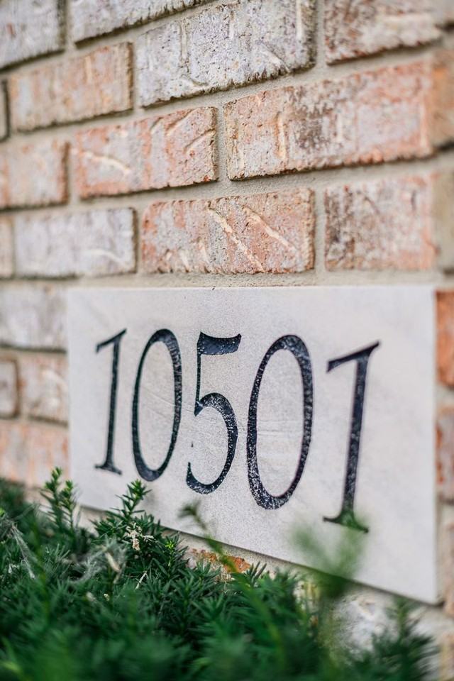 10501 Ontario Dr - Photo 3 of 43