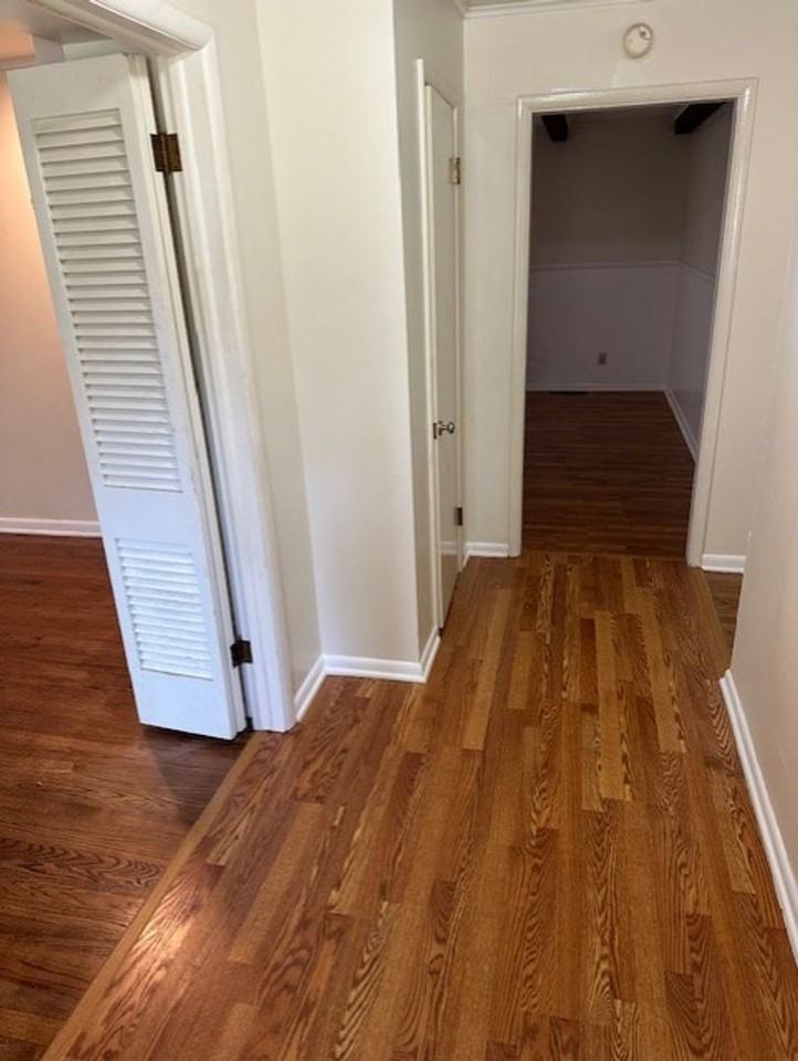 809 Southeast 14th Street - Photo 2 of 17