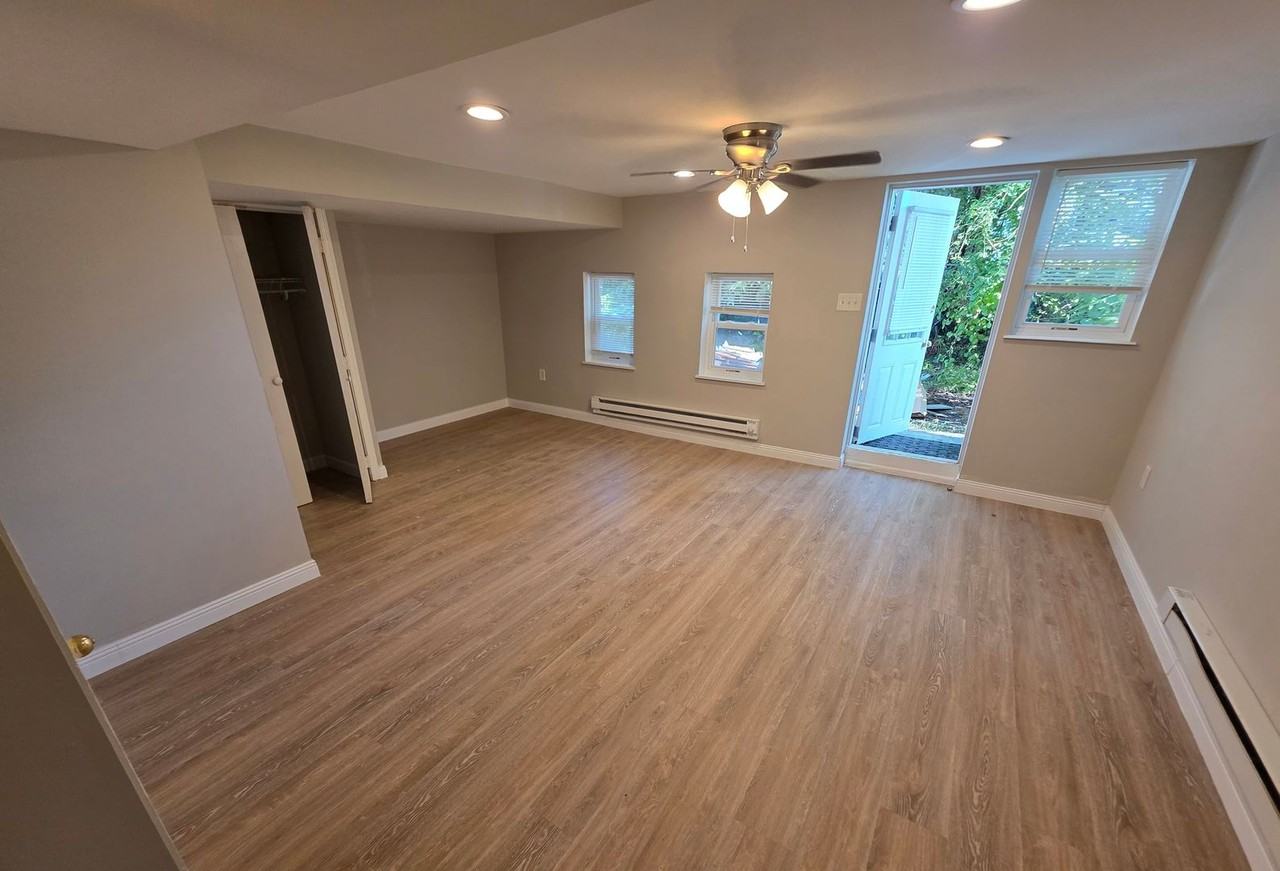 10903 Nandina Ct - Photo 5 of 6