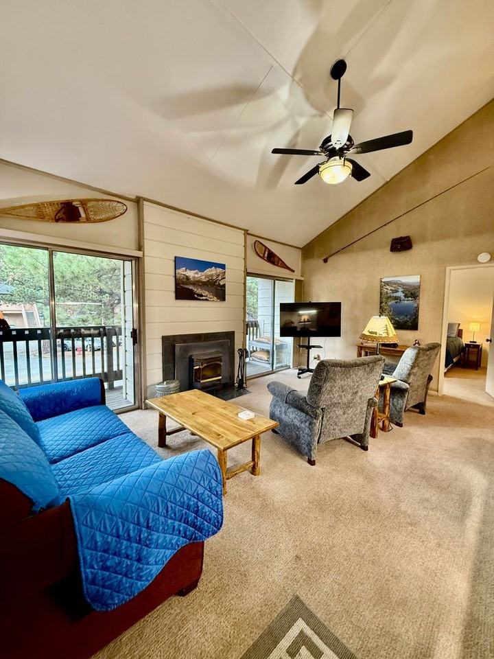 2289 Sierra Nevada Rd - Photo 3 of 38