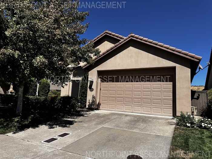 1020 Souza Dr - Photo 2 of 50