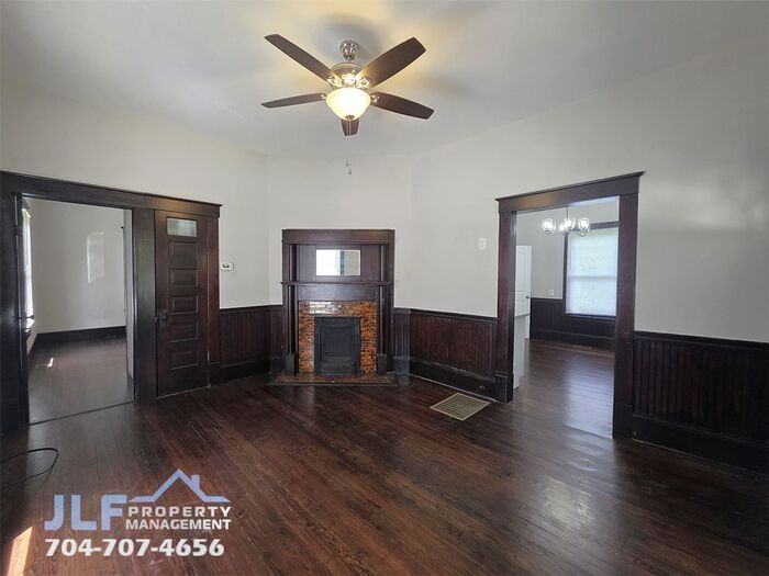 904 S Salisbury Ave - Photo 2 of 16