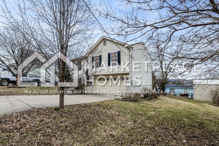 2457 Lorraine Ct - Photo 2 of 25