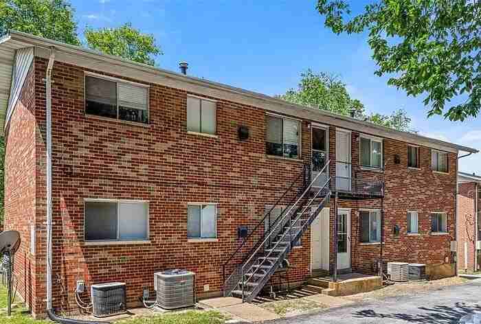 10944 Warwickhall Dr #1 - Photo 3 of 13