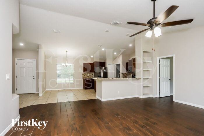 12011 82nd St E - Photo 3 of 15