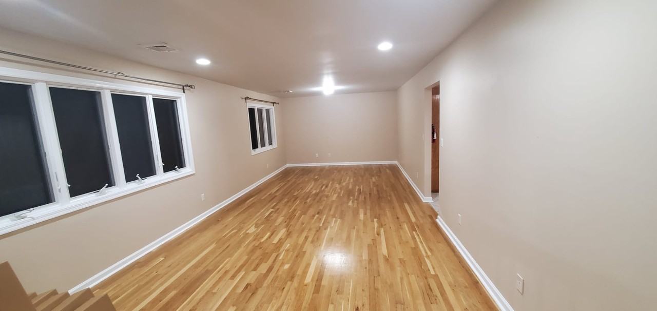 28 Williams Ave #2 - Photo 3 of 16