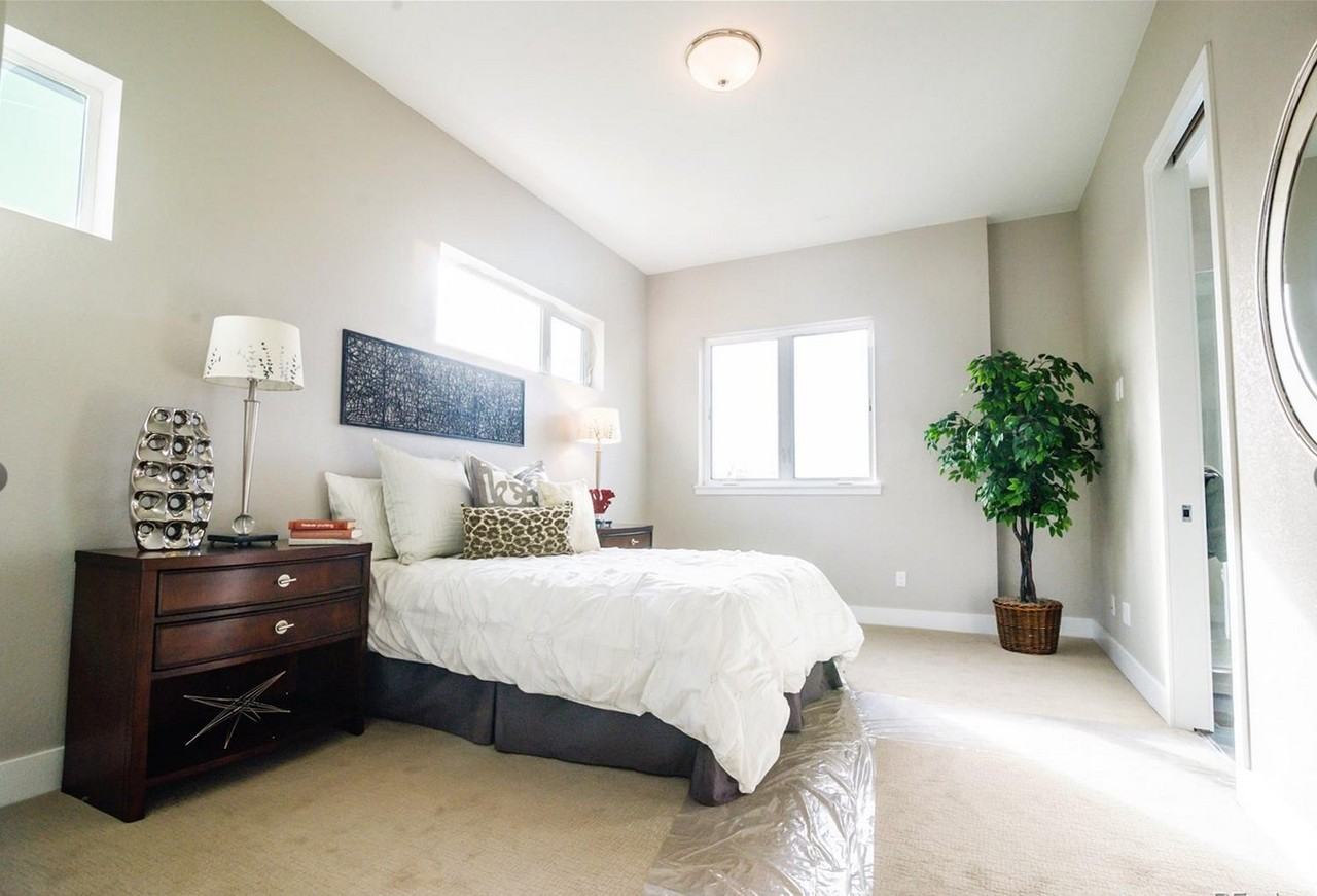 2213 Eliot St - Photo 7 of 32