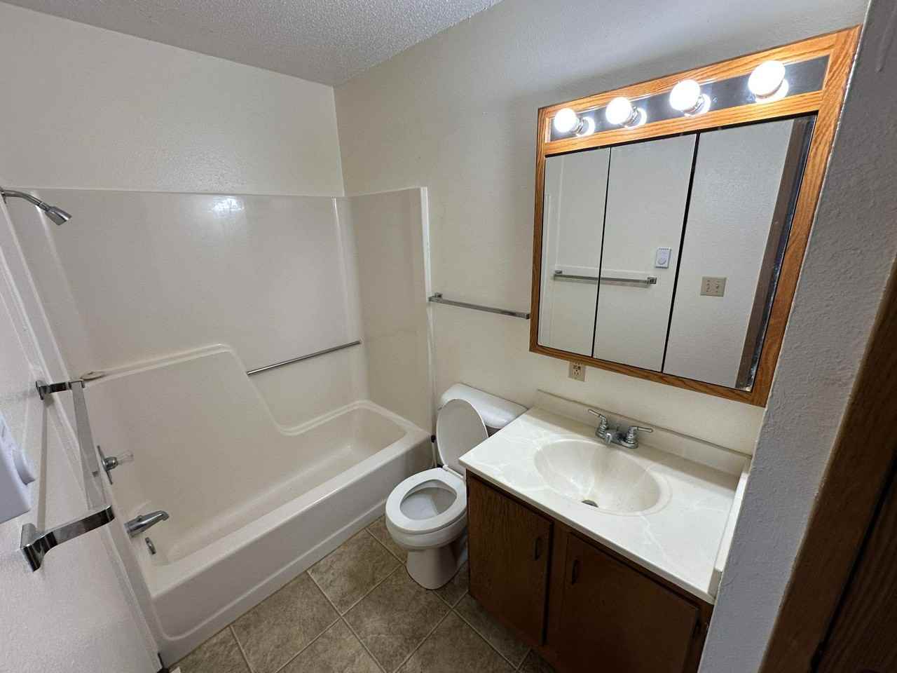 805 11th Avenue North #1 - Photo 5 of 7