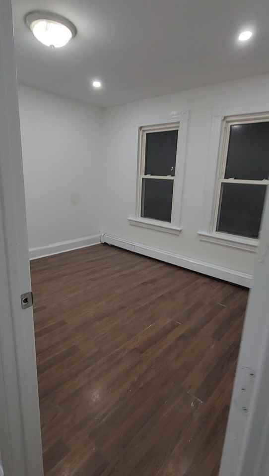 128 East Ave #2L - Photo 5 of 11