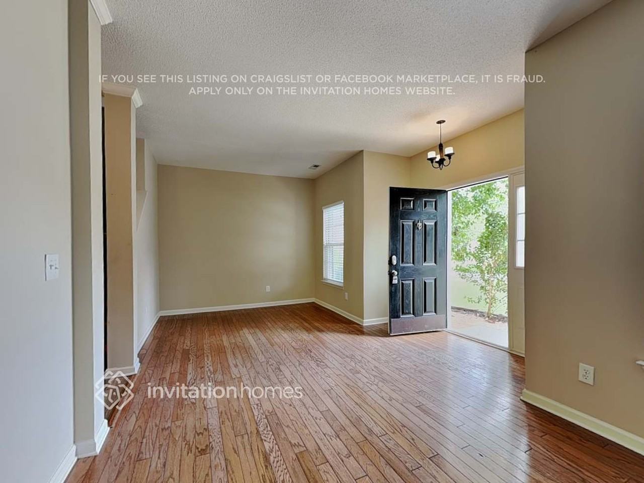 4 Monarch Way - Photo 4 of 19