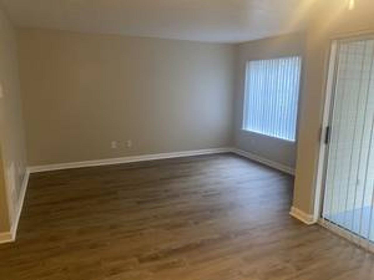 Chesapeake Pointe - Photo 3 of 50