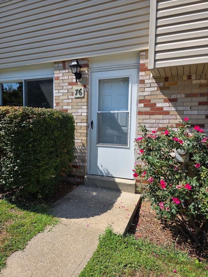 Colony East Townhomes - Photo 2 of 10