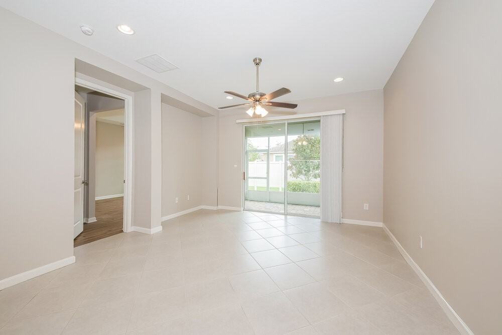 11832 Meadowgate Pl - Photo 5 of 17