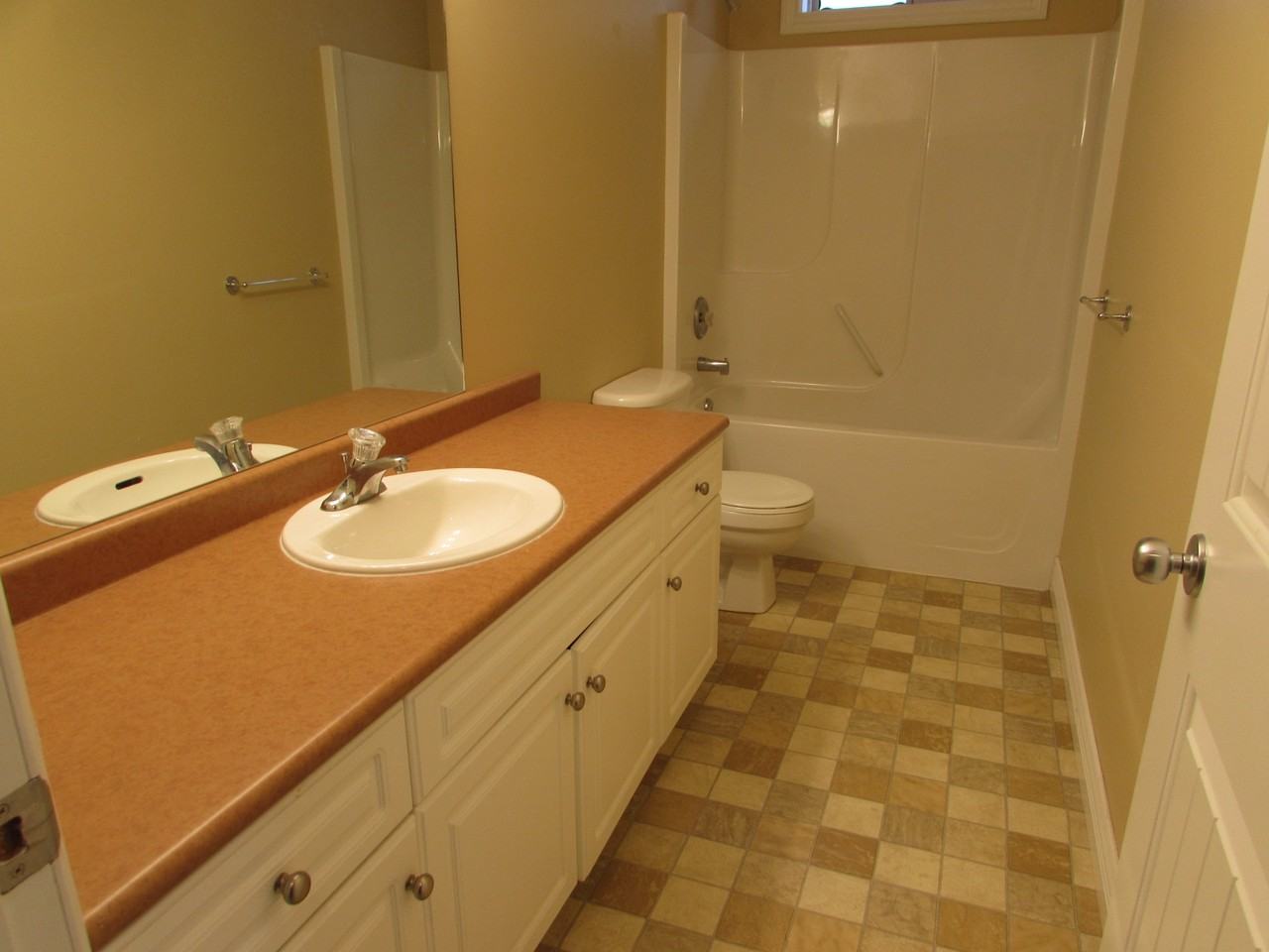 6517 Peregrine Rd Uppr - Photo 3 of 35