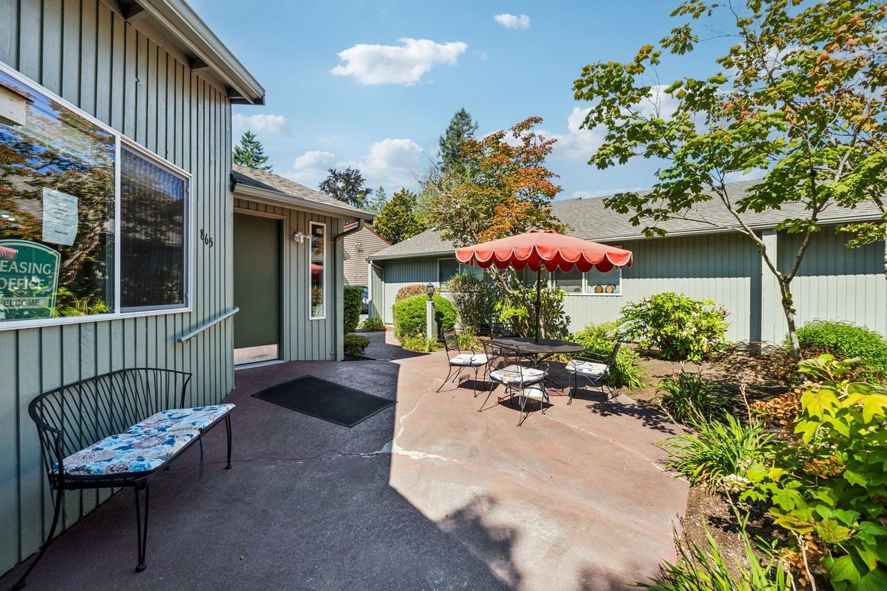 Gilman Gardens - Photo 5 of 20