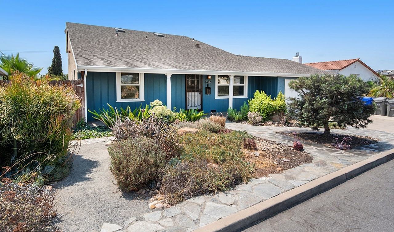 7337 W Point Ave - Photo 3 of 45