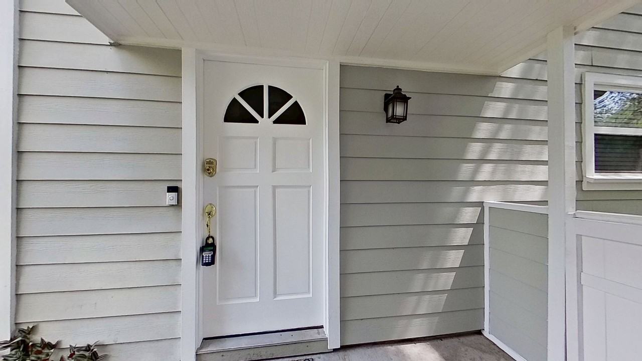 1115 Hamlet Ct - Photo 7 of 31