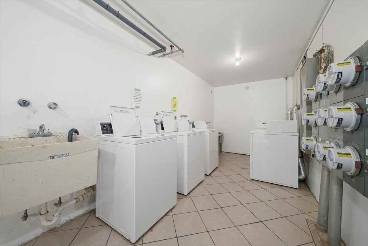 Wesleyan Apartments - Photo 5 of 9