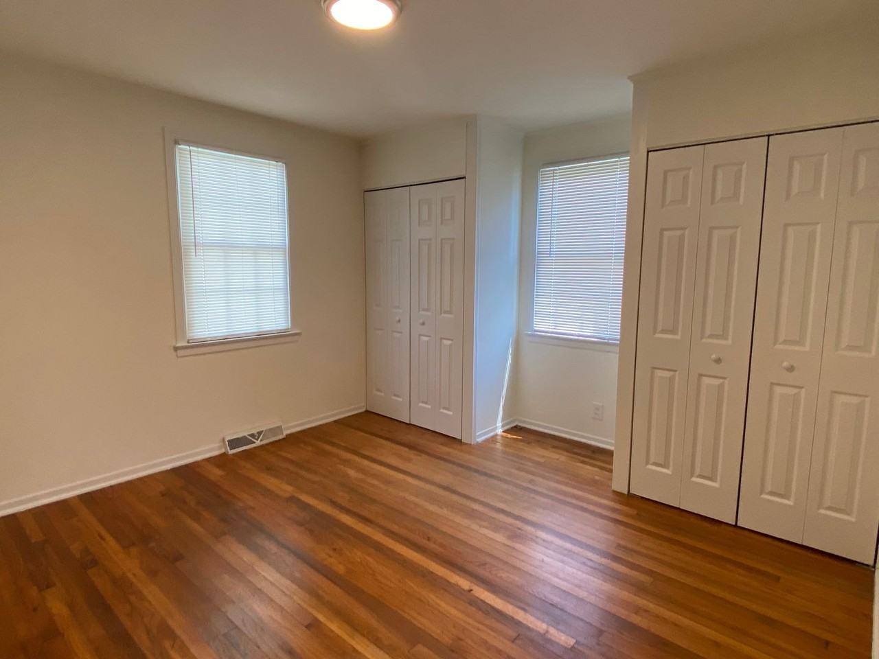 113 S Elm Ave - Photo 7 of 11