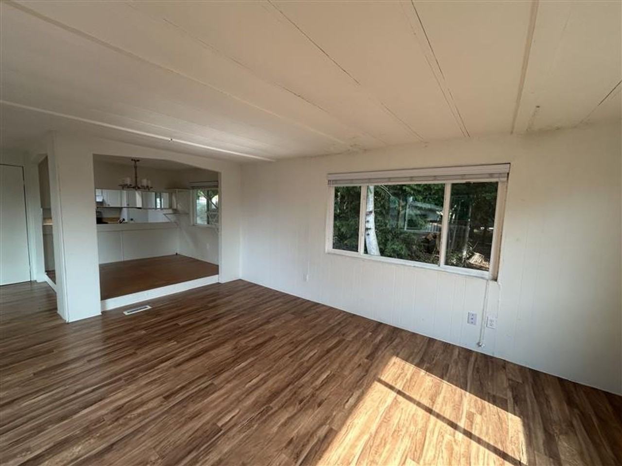 3667 Waldron Dr - Photo 3 of 22