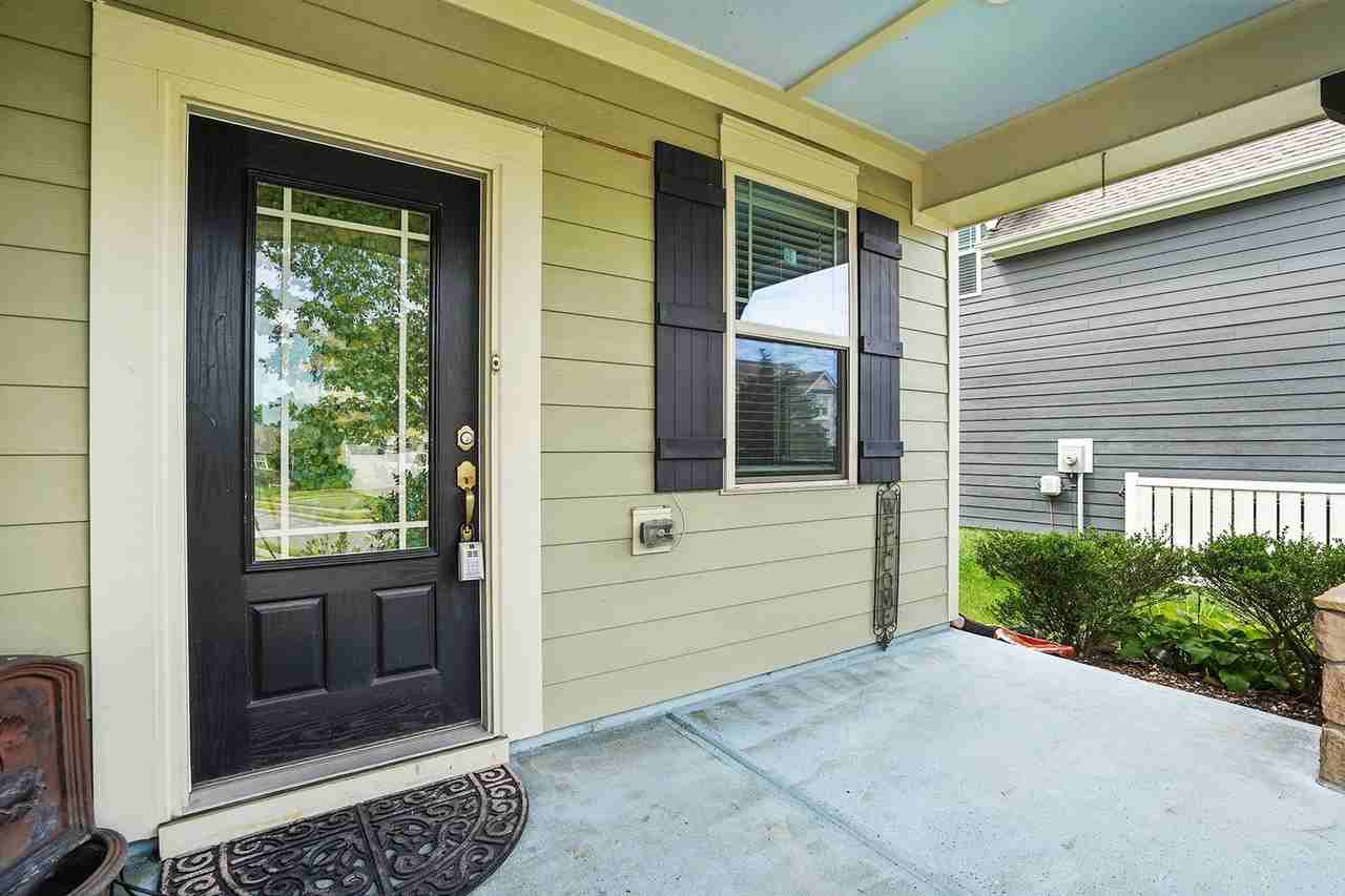 1009 Artis Town Ln - Photo 4 of 33