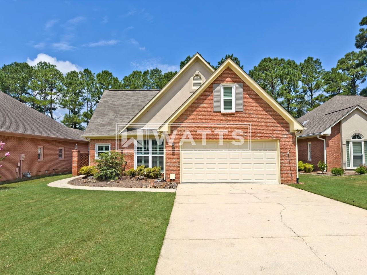 5224 Overlook Cir - Photo 2 of 32