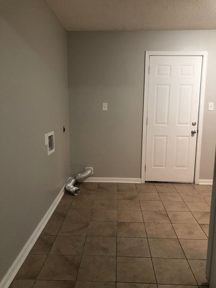 505 N Bradford Ave - Photo 7 of 9