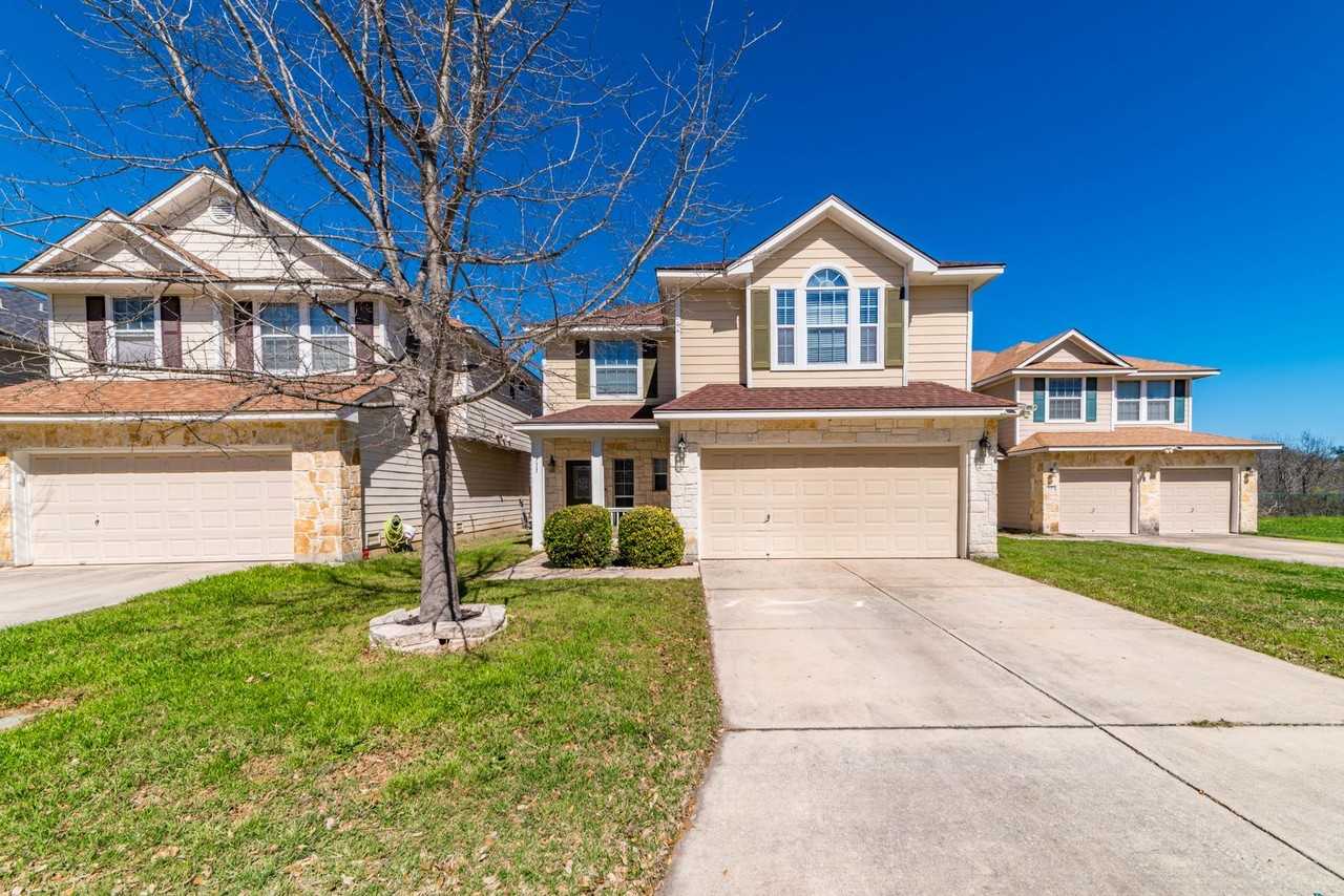 711 Sycamore Moon - Photo 2 of 33