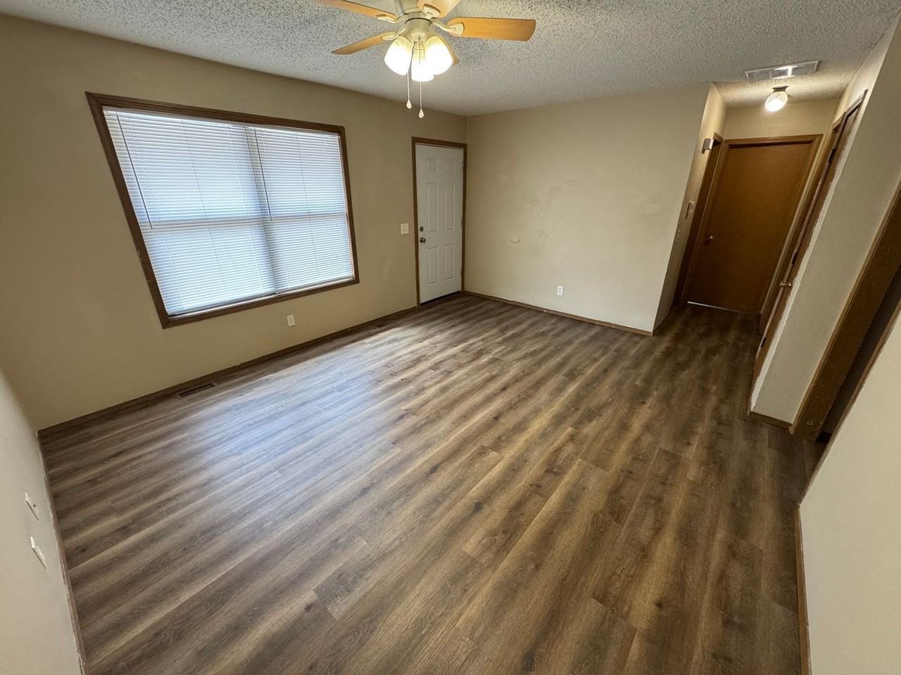 925 North Homewood Avenue #B - Photo 3 of 13