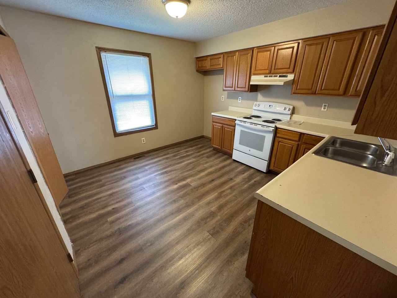 925 North Homewood Avenue #B - Photo 4 of 13