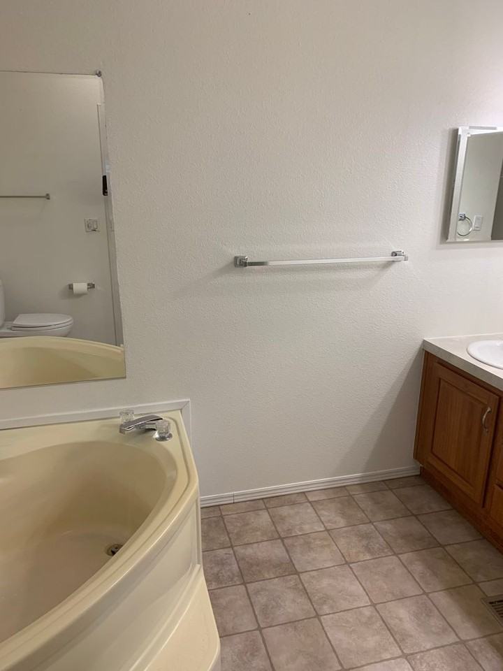 2544 W Coronado Ave - Photo 5 of 11