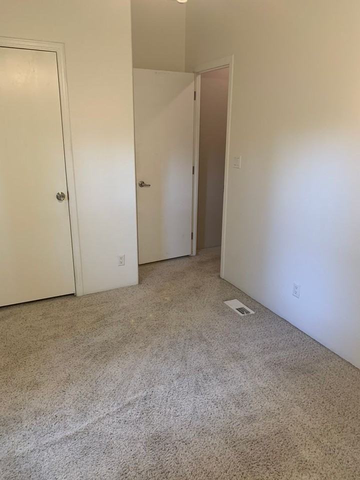 2544 W Coronado Ave - Photo 2 of 11