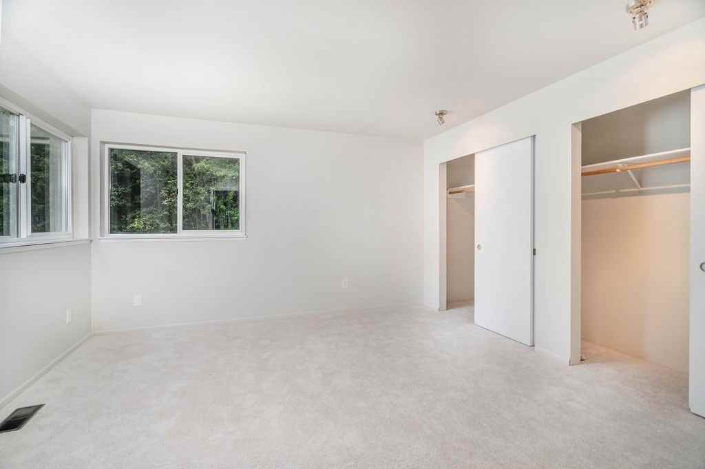 2209 164th Pl Se - Photo 5 of 15